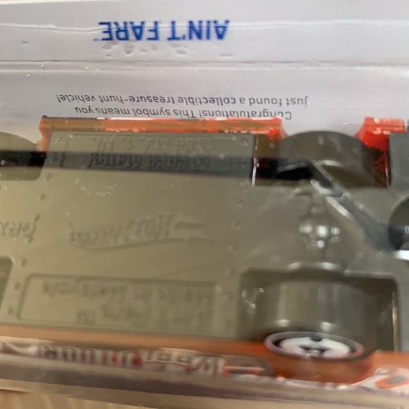 Hot Wheels Aint Fare Transit Bus Treasure Hunt 2024 HTF16 New Hotwheels Mattel - Picture 4 of 7